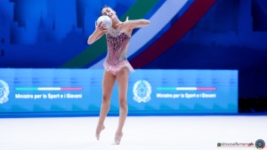 ita 40438 raffaeli sofia sfe08544 copia simone ferraro ph